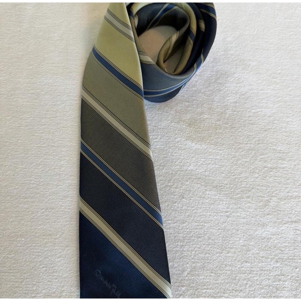 Vintage Oscar De La Renta Mens Silk Blend Tie Navy Blue Gold Diagonal Stripe